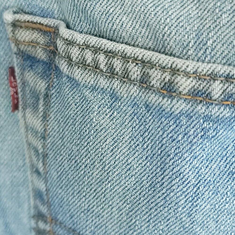 Levi's Jeans Men's 42x30 550 Relaxed Fit Blue Denim Faded Distressed - Picture 10 of 15